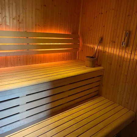 Inviting Holiday In Hornbk